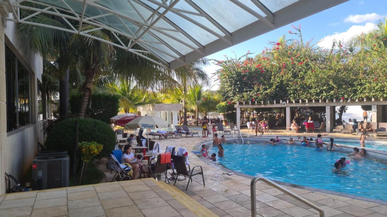 Thermas Lacqua Diroma Com Piscina De Ondas Gratis 24Horas カルダス・ノバス エクステリア 写真