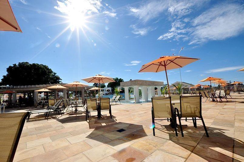 Thermas Lacqua Diroma Com Piscina De Ondas Gratis 24Horas カルダス・ノバス エクステリア 写真