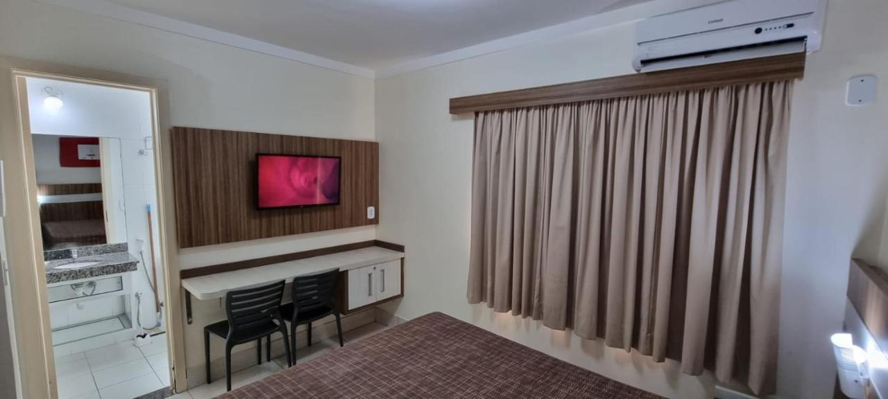 Thermas Lacqua Diroma Com Piscina De Ondas Gratis 24Horas カルダス・ノバス エクステリア 写真