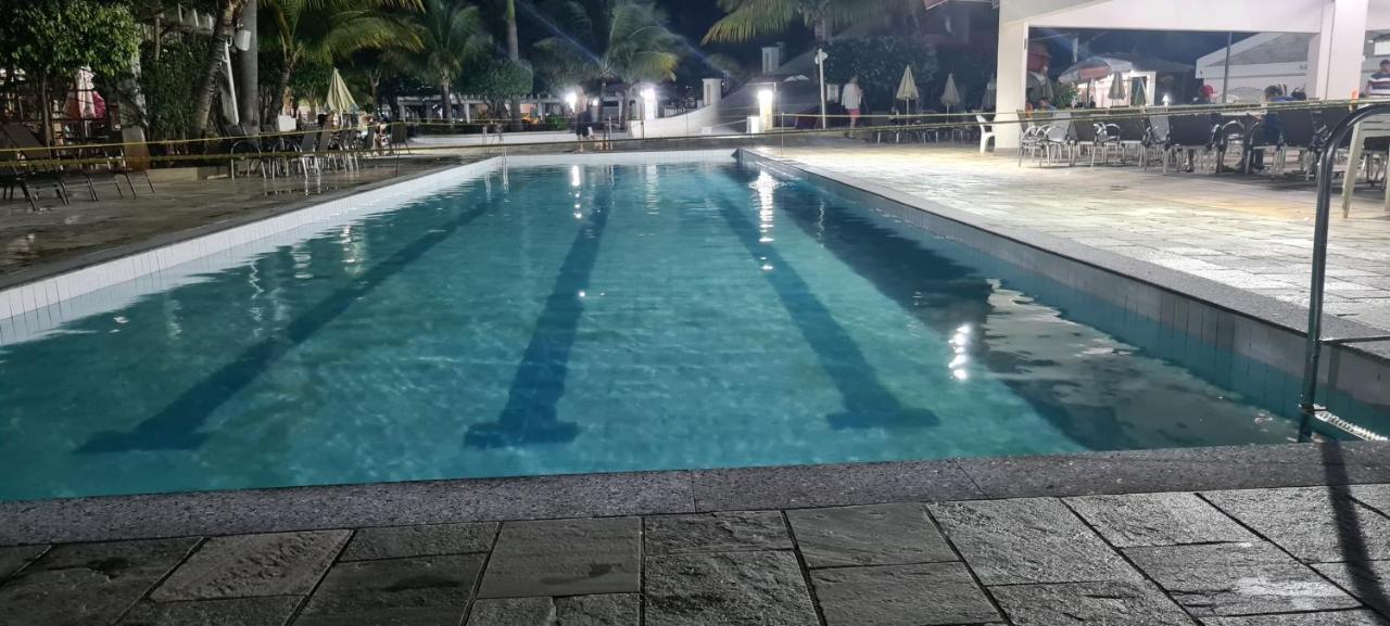 Thermas Lacqua Diroma Com Piscina De Ondas Gratis 24Horas カルダス・ノバス エクステリア 写真